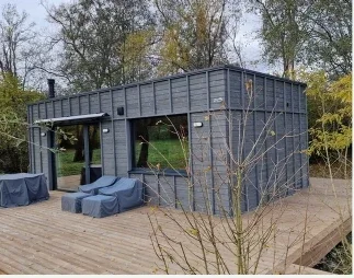 MARTETIC tiny house with deck